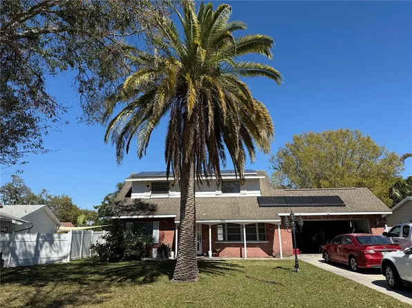 12431 Monarch Cir, Seminole, FL 33772