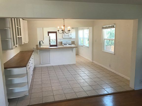 4th image of 109 Palm Dr