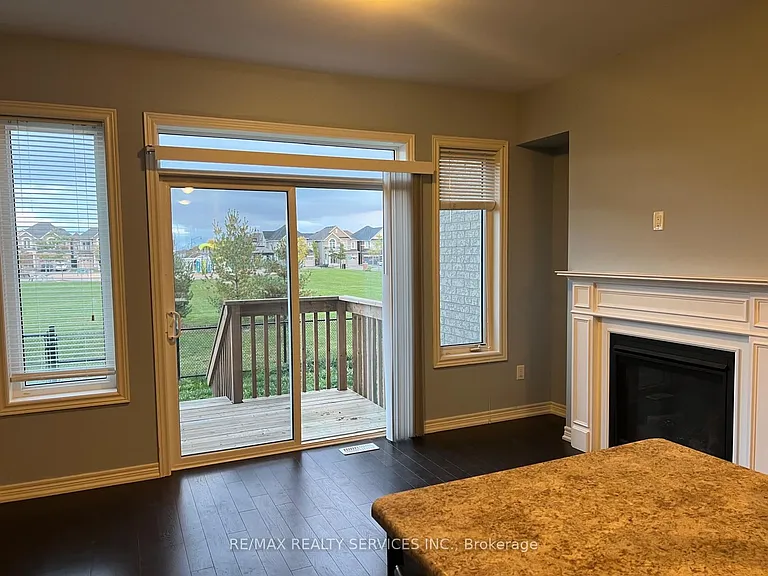 Hogan Manor Dr — Photo 7
