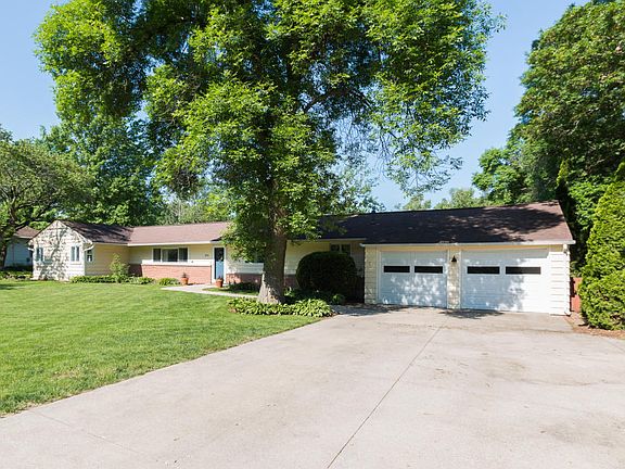 2nd image of 3721 Dawes Dr