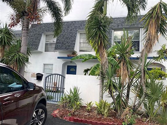 2nd image of 4032 SW 67th Ter