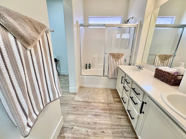 8852 Winter Sky Ave — Photo 21