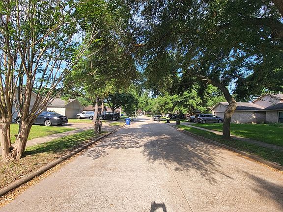 5th image of 15707 Pagehurst Dr