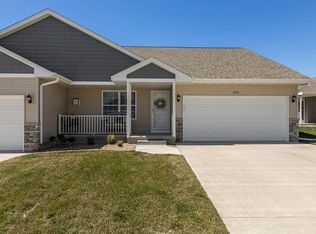 7415 Summerset Ave NE, Cedar Rapids, IA 52402