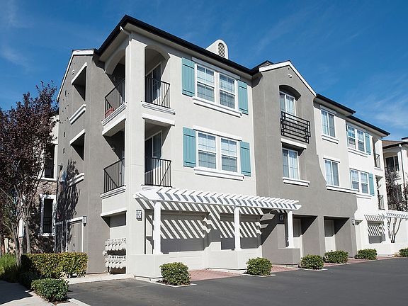 4th image of 1 Amberstone Ln #Co06622