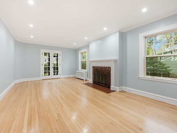2nd image of 320 Quinobequin Rd