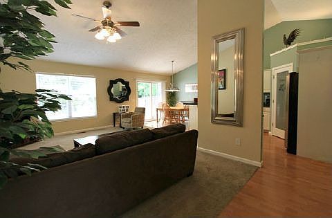 3rd image of 6060 Hyde St