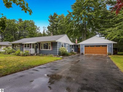 523 Woodland Dr, Traverse City, MI, 49686
