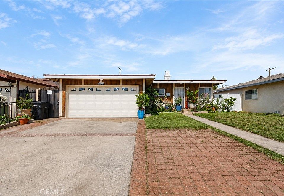 1st image of 21017 Violeta Ave
