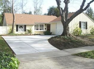 6926 Costello Ave, Van Nuys, CA 91405