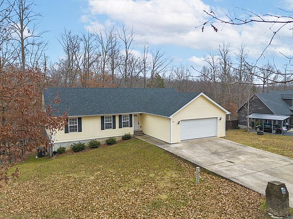 3rd image of 432 Scarlet Oak Dr
