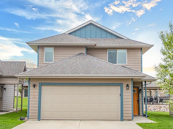 2nd image of 290 240th Ave #116