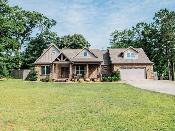 78 Lenora Dr, Hawkinsville, GA 31036