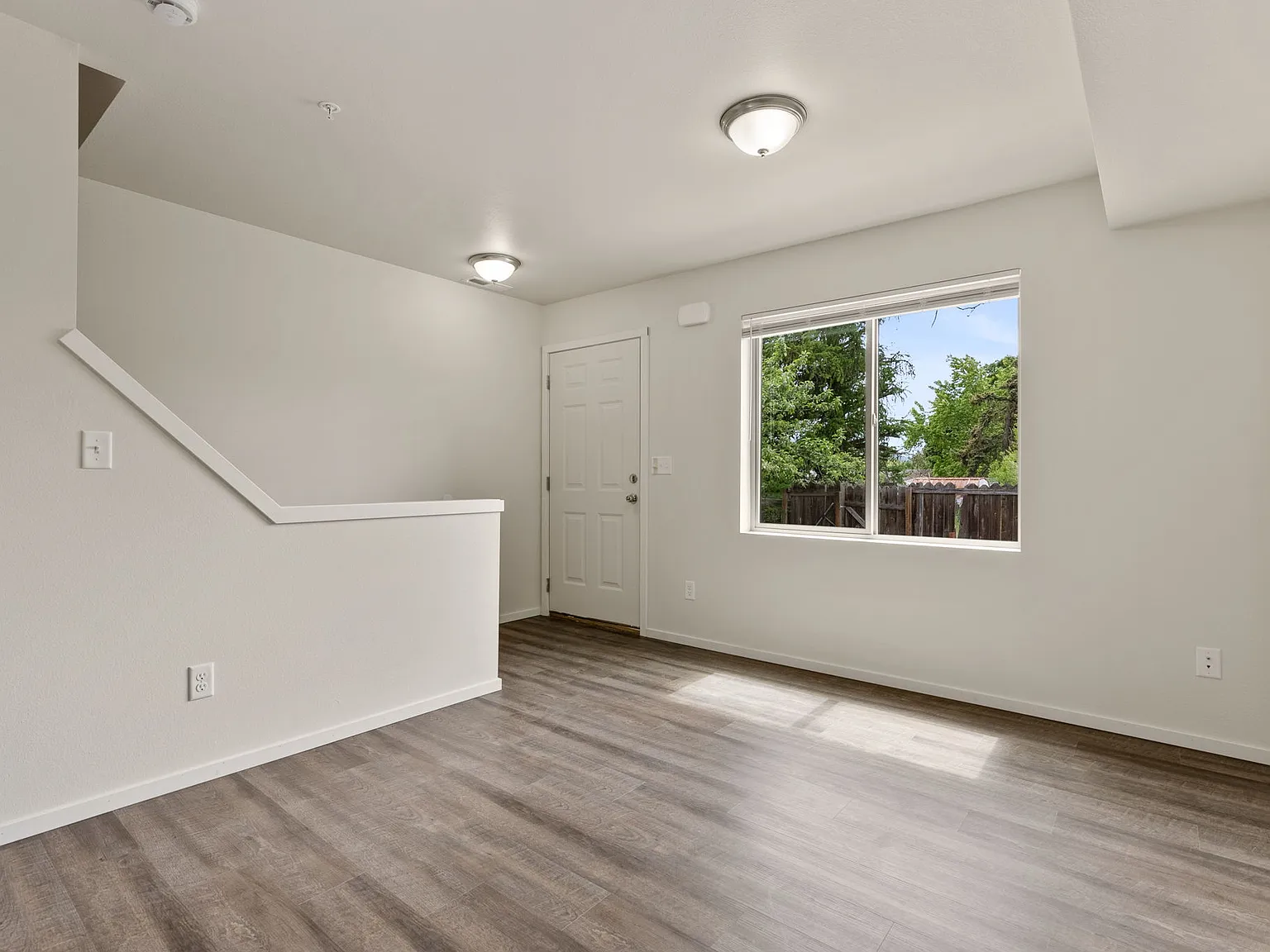 Pence Properties Alki — Photo 4