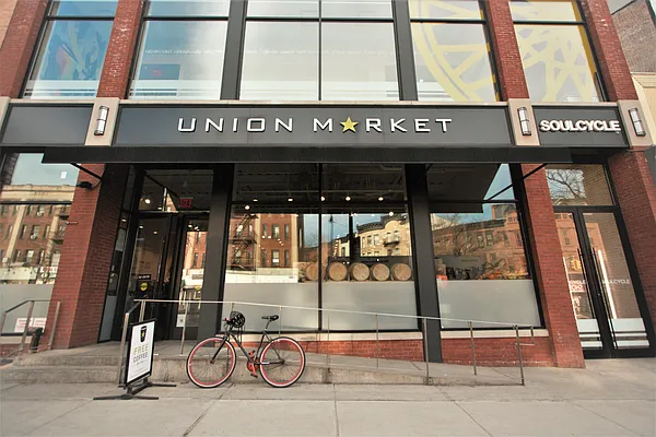 Rented by R New York | media 7