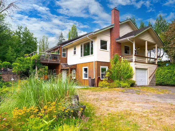 5330 Falls St, Pt Alberni, BC V9Y 7K2