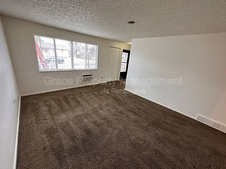 2874 E 118th Ct — Photo 5