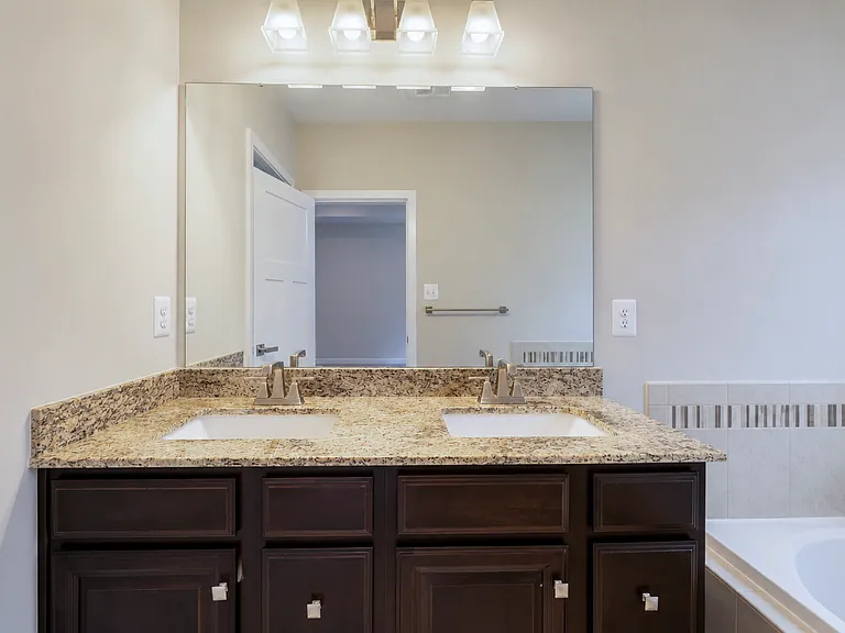 8032 Spring Arbor Dr — Photo 22