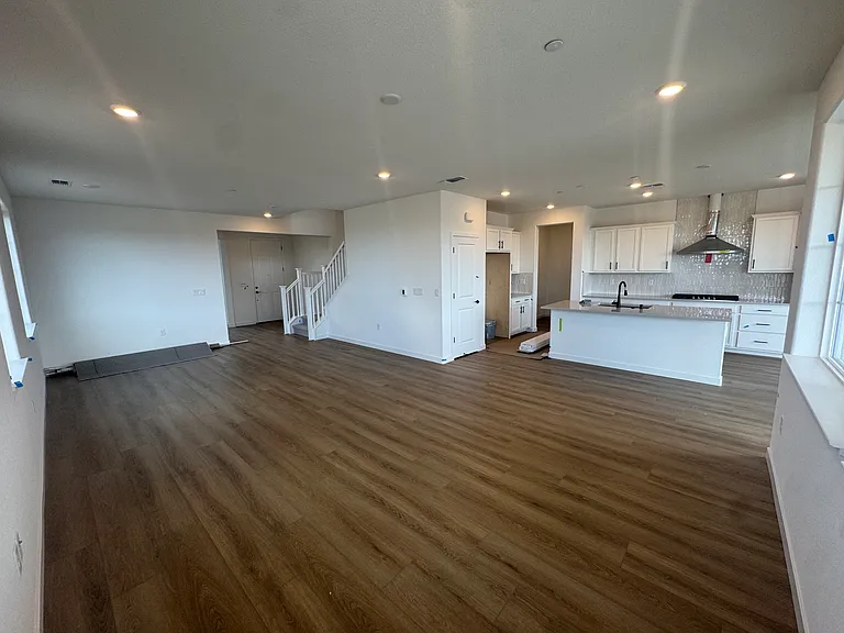 880 Sun Pillar Ct — Photo 7