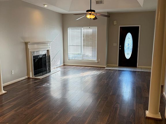 3rd image of 1232 Pebble Creek Cir