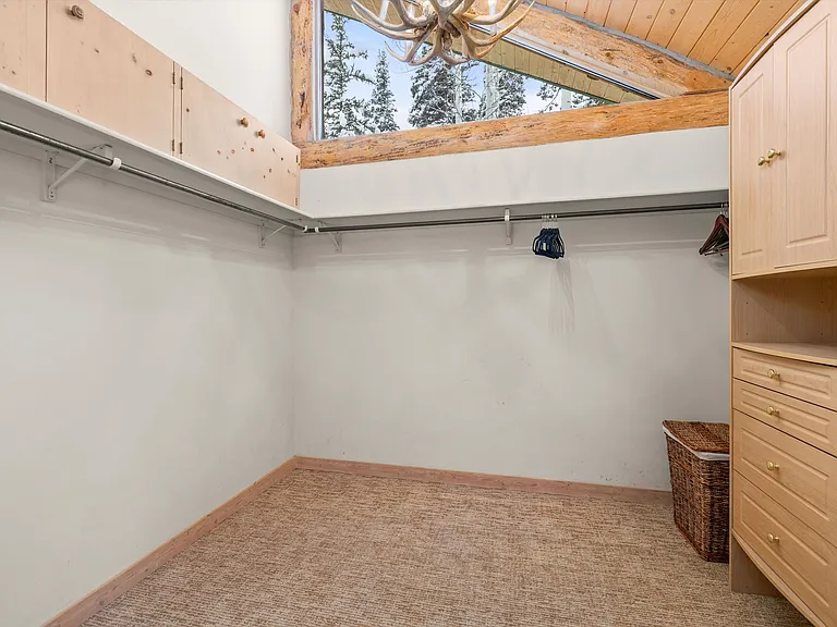 818 Faraway Rd — Photo 18