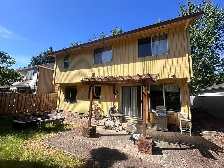 17622 SW Corona Ln — Photo 2