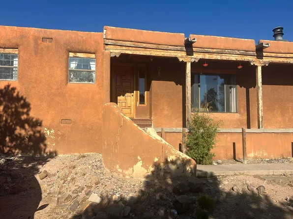 1122 Calle Largo, Santa Fe, NM 87501