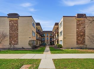 4340 N Keeler Ave #1F, Chicago, IL