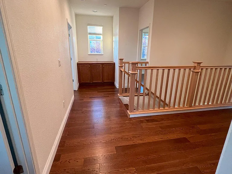 906 Bullion Ln — Photo 7