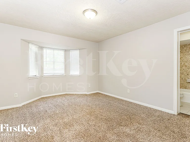 24106 Creekview Dr — Photo 15
