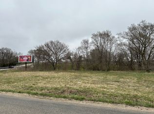 4 N 4250th Rd, Mendota, IL 61342