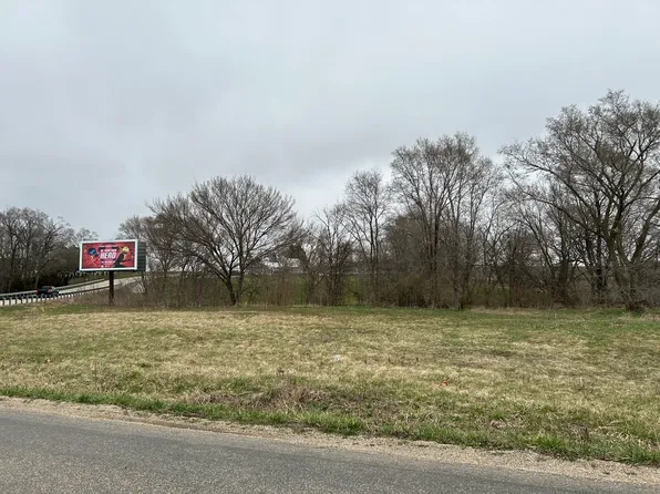 4 N 4250th Rd, Mendota, IL 61342