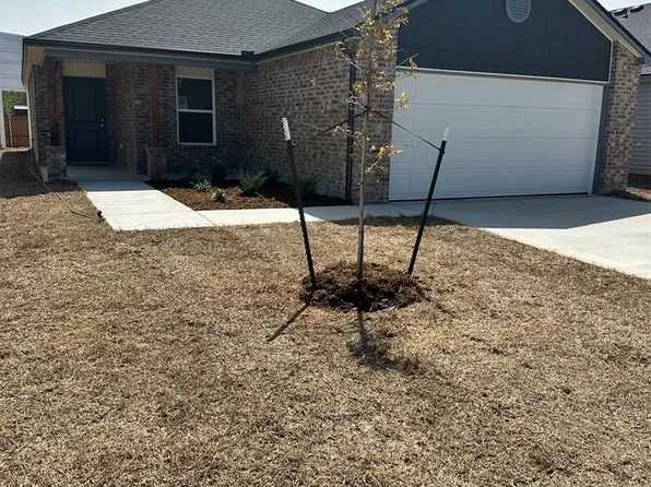 2029 Chandler Meadows Dr, Chandler, OK 74834