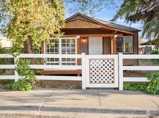 435 3rd Ave NE, Soap Lake, WA 98851
