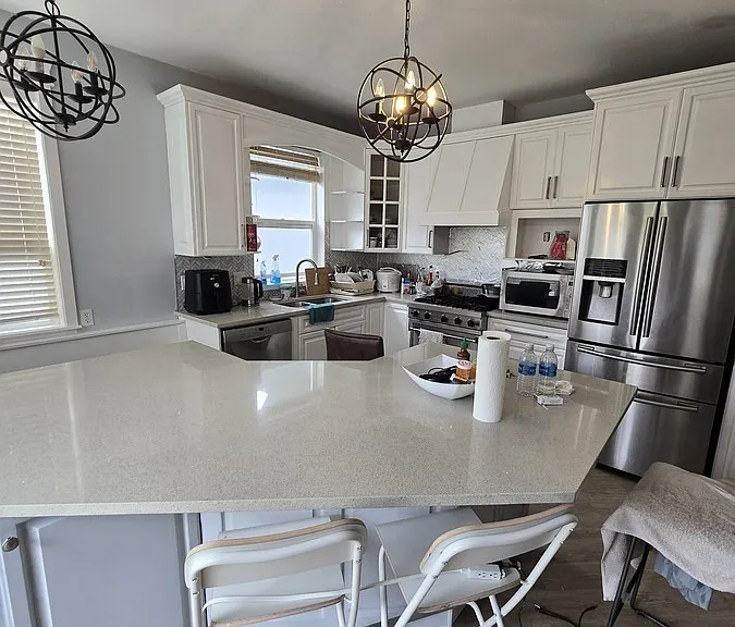 1613 Arbutus Dr — Photo 2