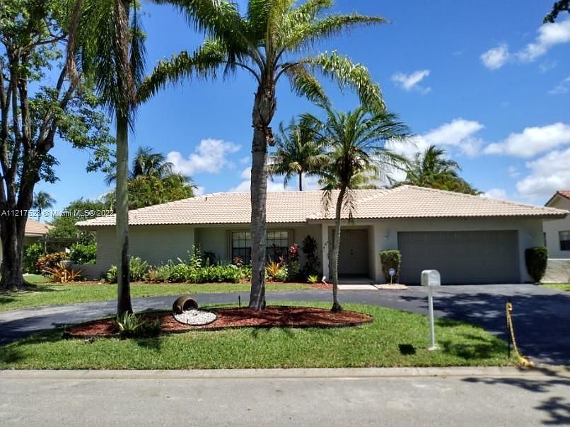 1st image of 10789 NW 9th Ct