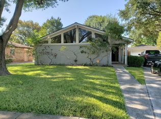 1555 Hitherfield Dr, Sugar Land, TX 77498
