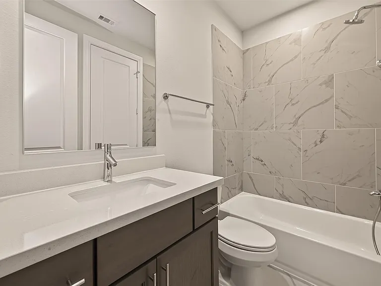 2218 Lou Ellen Ln #C — Photo 23