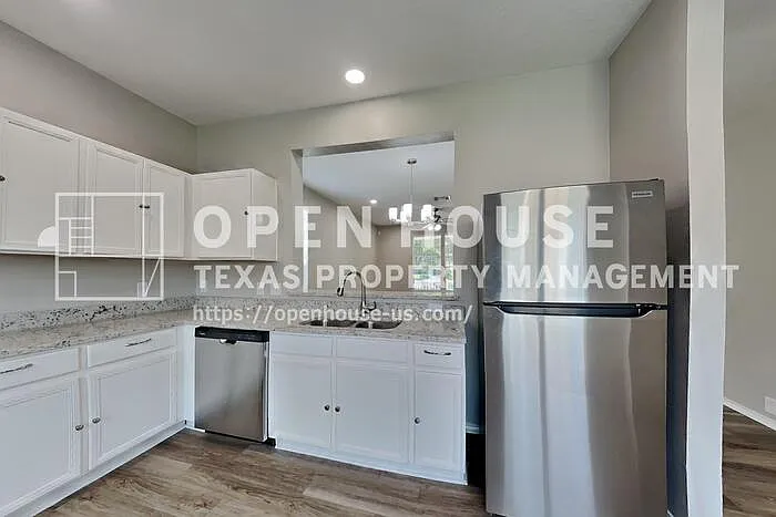 6211 Gillian Park Dr — Photo 7