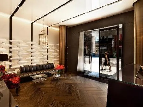 350 West Broadway image 1 of 10