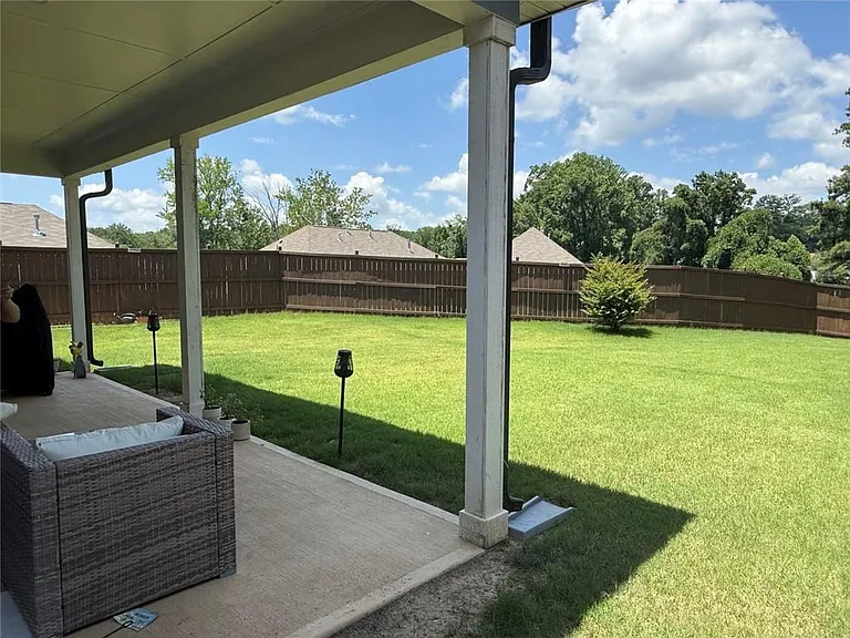 580 Briard Dr — Photo 26