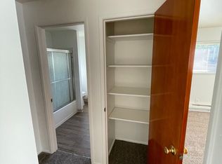 3033 NE 140th St APT 3, Seattle, WA 98125