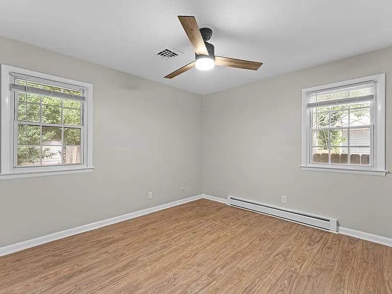 3301 Marne Ave — Photo 17