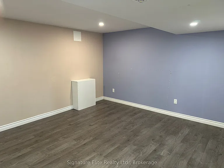 43 Seneca Ave #LOWER — Photo 3