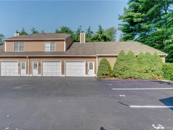 697 South End Road #1, Southington, CT 06479