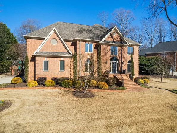 204 Waterford Ln, Greer, SC 29650