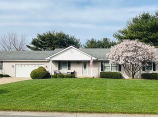 26 Country Towne Rd, Springfield, IL 62712