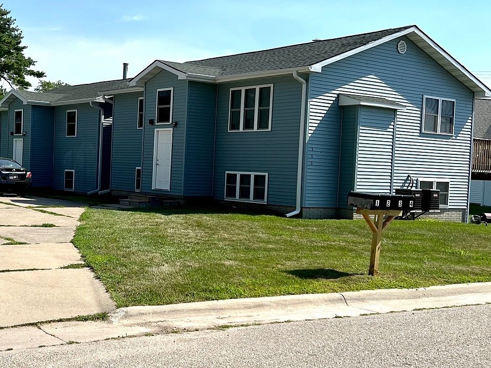 1st image of 113 Eastgate Dr APT 4