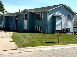 113 Eastgate Dr APT 4, Reinbeck, IA 50669