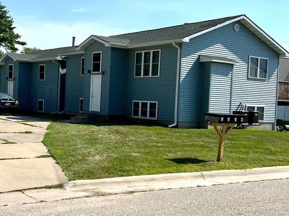 113 Eastgate Dr APT 4, Reinbeck, IA 50669
